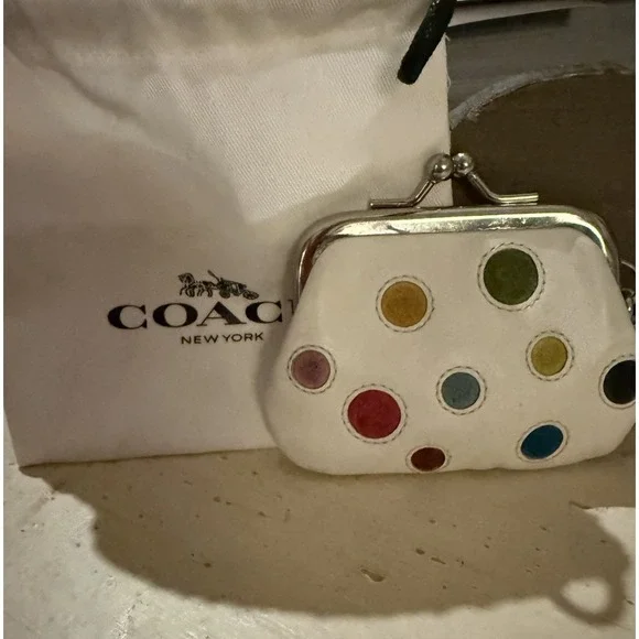 Vintage Coach Special Edition Polka Dot Kisslock frame Coin Keychain Very Rare - Picture 2 of 11